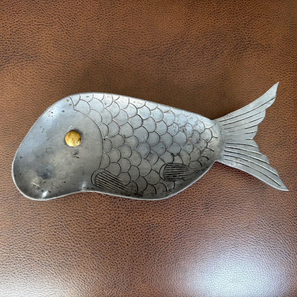 Vintage Fish Tray Pewter Platter Retro Seafood Serving Dish Kitchen Dec 10.5 L